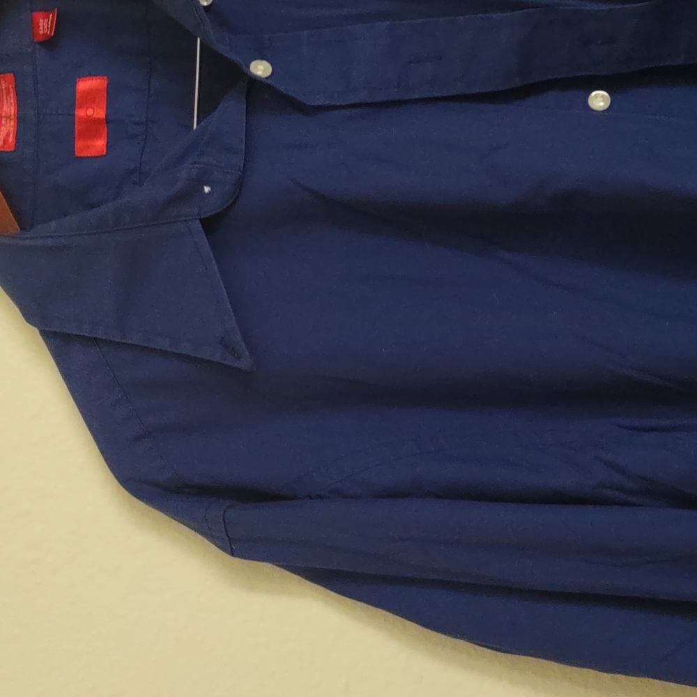SLIGHTLY USED IZOD ROYAL BLUE SIZE XLARGE LONG SLEEVE BUTTON DOWN - Picture 4 of 14